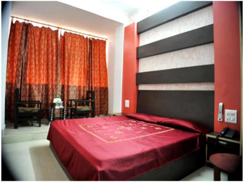 הרידוואר Hotel Gyan מראה חיצוני תמונה